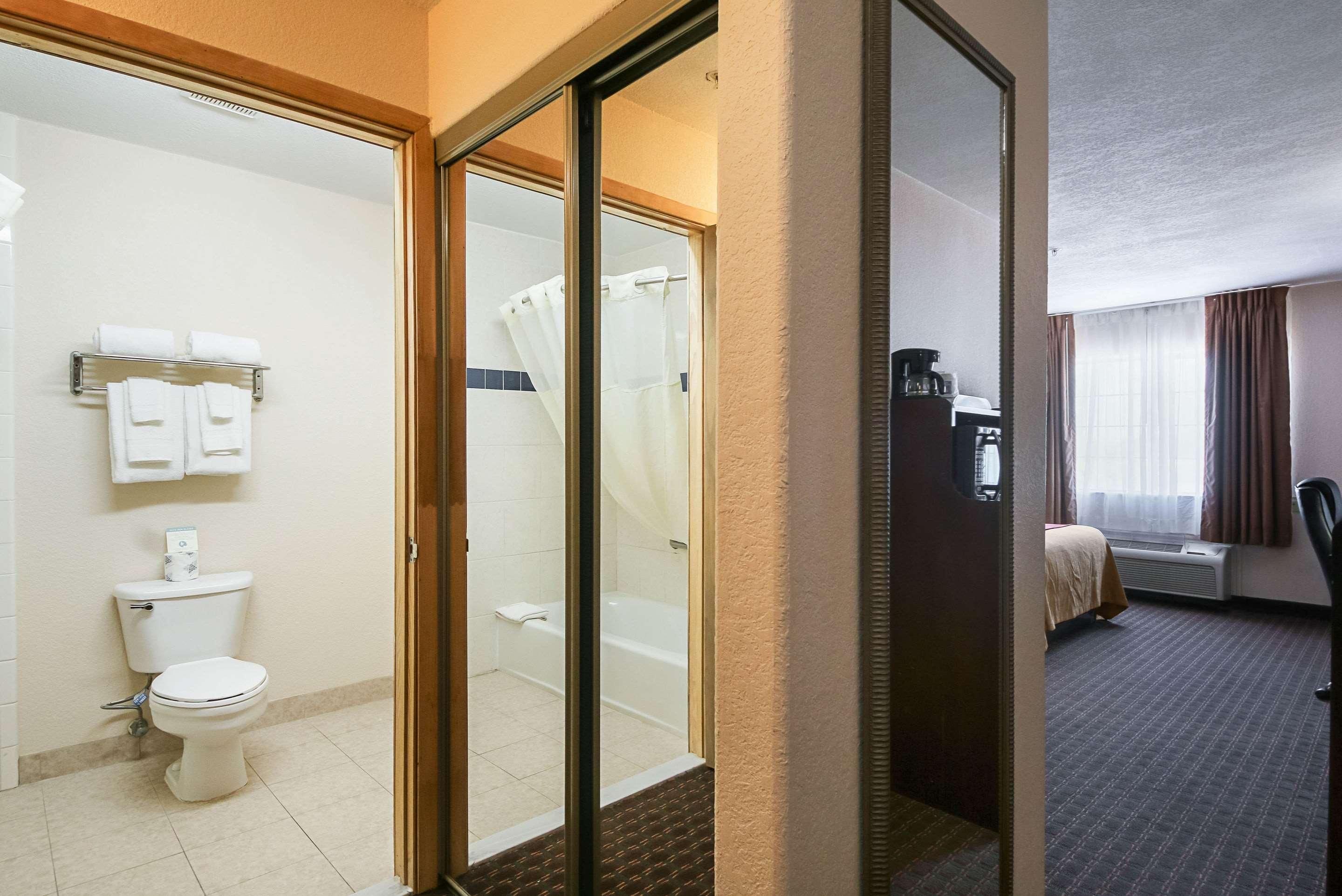 Quality Inn Kingsville Hwy 77 Экстерьер фото